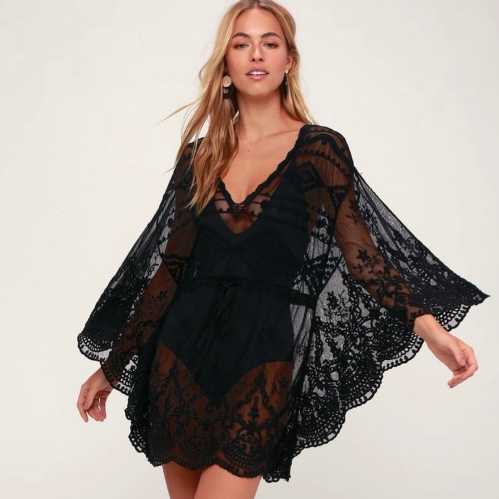 LULUS beach cover up